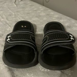 Underarmour slides